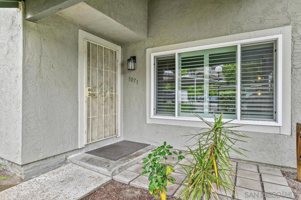 listing image 130727602154367542500