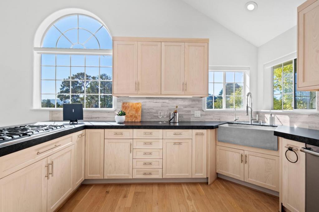 4167 Sunset Lane