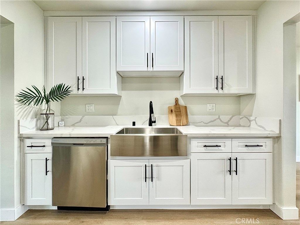 Photo of 905 Patrick Ave, Pomona, CA 91767 (MLS # OC25278500)