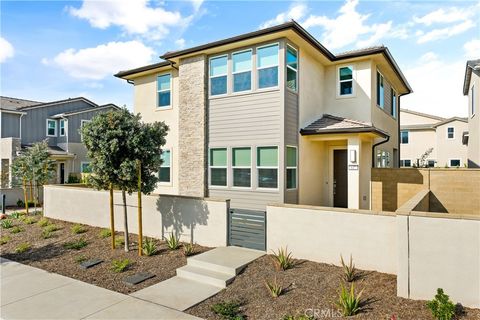 Photo of 647 Gadwall, Irvine, CA 92618 (MLS # WS26059993)