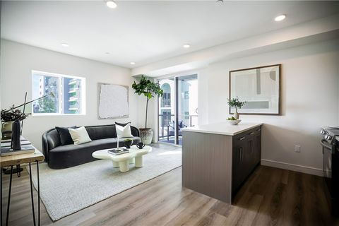 5717 Carlton Way 605 Hollywood CA 90028