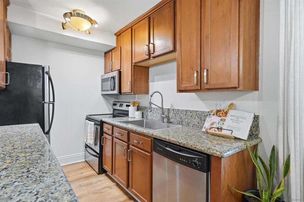 College Grove - Residential