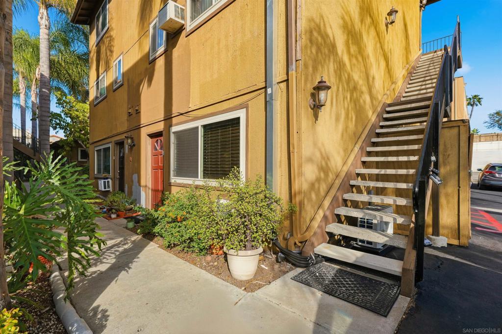 College Grove - Residential