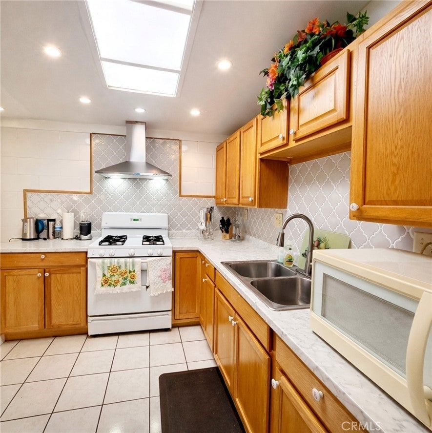 30770 San Gabriel E