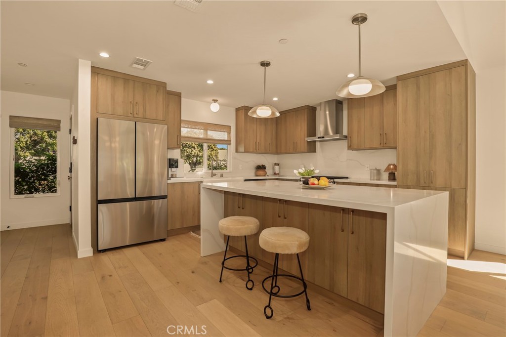 3715 Hillcrest Drive