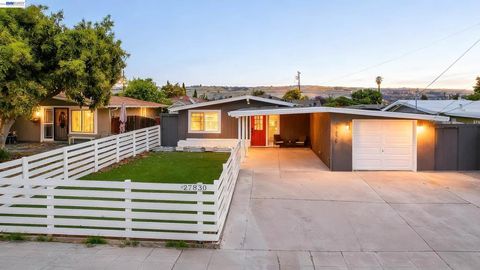 Photo of 27830 Miami Ave Ave, Hayward, CA 94545 (MLS # 41130183)