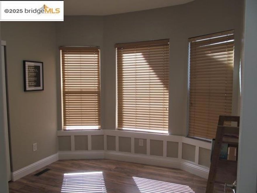 sparkling, updated two story home with three bedrooms and three full baths.  Totally updated throughout.  Primary bedroom suite on the top floor along with the kitchen.  All other amenities on main floor.  Has outdoor BBQ area and located inside a gated area.  Shares space with a duplex on 28th Street.  Same owner.  On street parking.  Separate meters for all utilities.  Owner pays garbage.   Section 8 okay. Apply with RentSpree https://apply.link/NMllIww Views:  Downtown