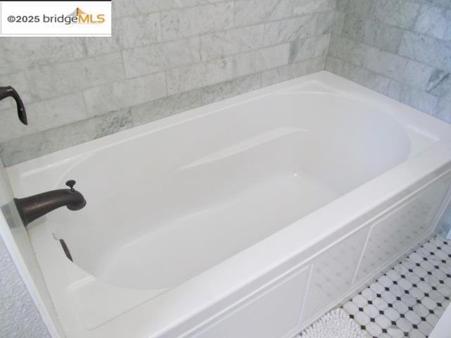 WEST OAK - Residential Lease