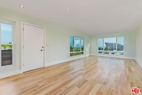 Photo of 970 Palm Avenue #300, West Hollywood, CA 90069 (MLS # 25601257) Photo of 970 Palm Avenue #300, West Hollywood, CA 90069 (MLS # 25601257)