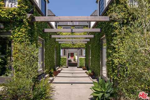 921 16th Street Santa Monica CA 90403