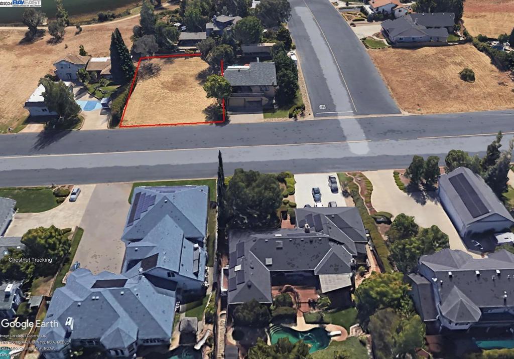 3044 Boeing RD