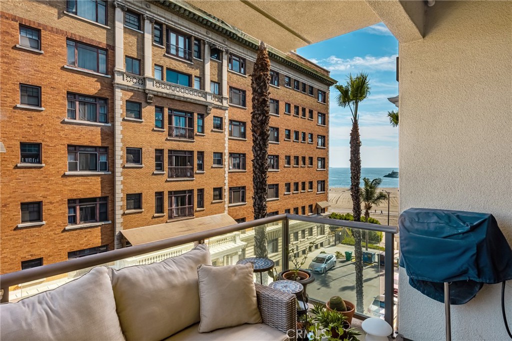 Alamitos Beach (AB) - Residential