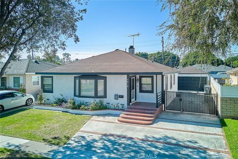 Photo of 5019 Fanwood Ave, Lakewood, CA 90713 (MLS # PW26002089)