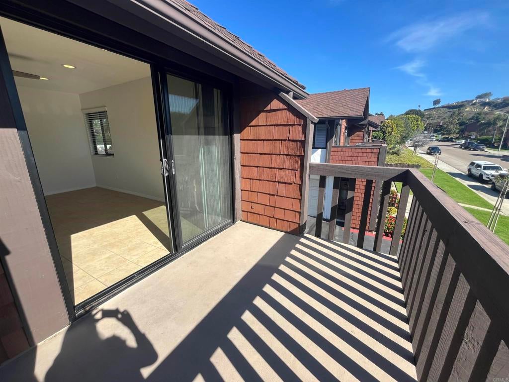 2556 Ocean Cove Dr.