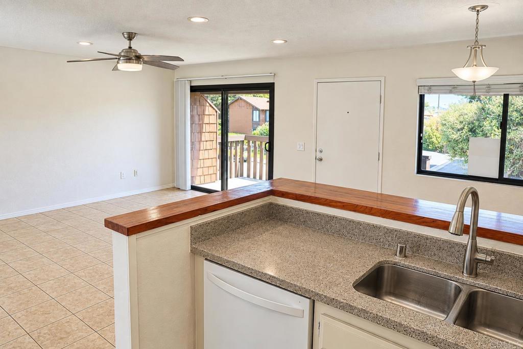 2556 Ocean Cove Dr.