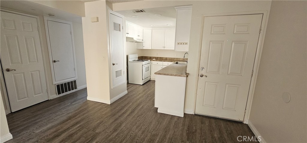 Corona - Residential Lease