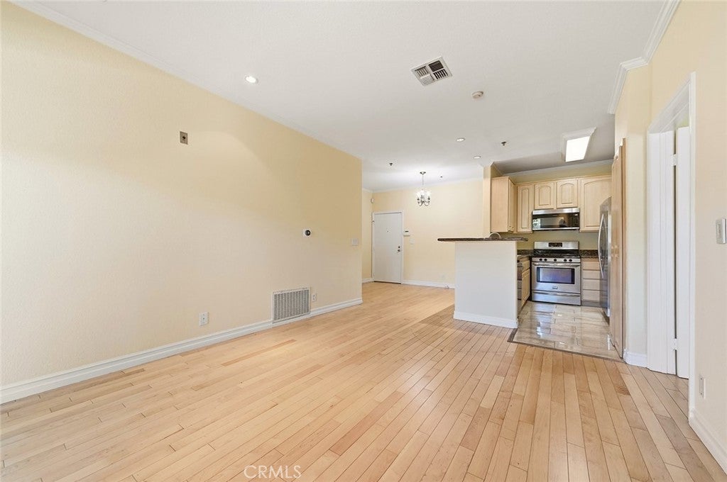 300 N El Molino Avenue N 107