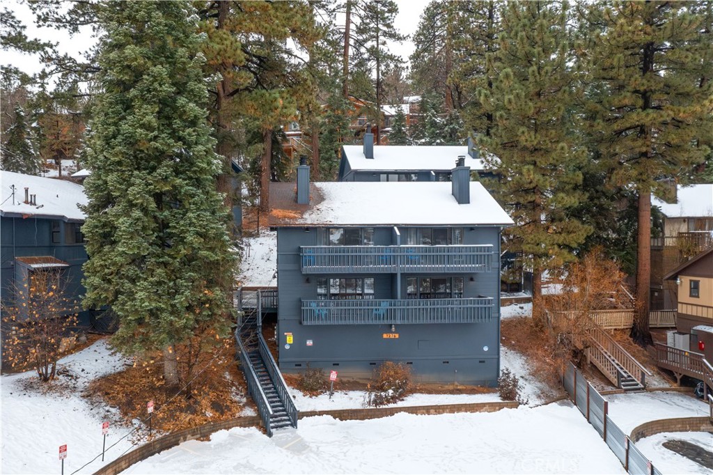 1274 Clubview Drive