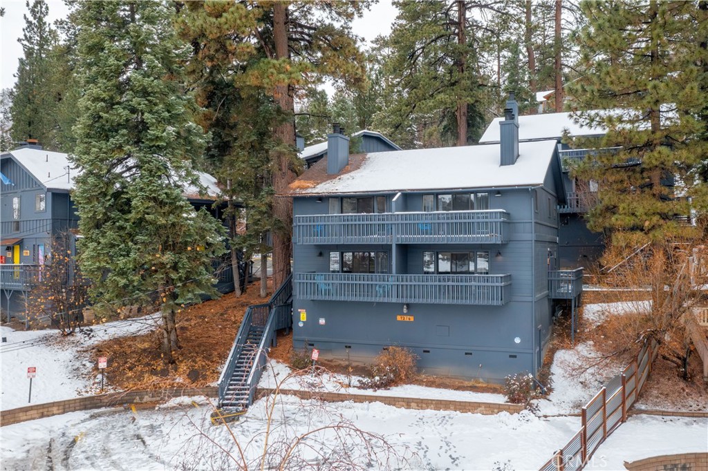 1274 Clubview Drive