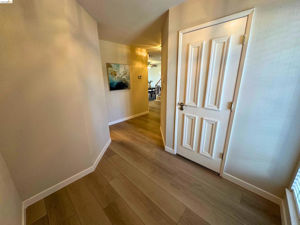 148 Heron Dr