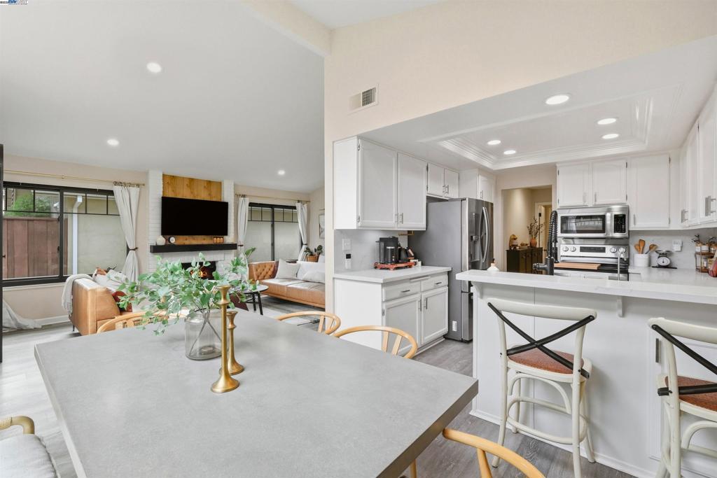 PONDEROSA VILLAG - Residential