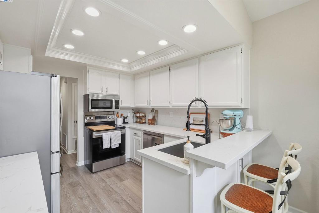 PONDEROSA VILLAG - Residential