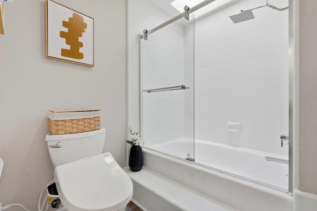 PONDEROSA VILLAG - Residential