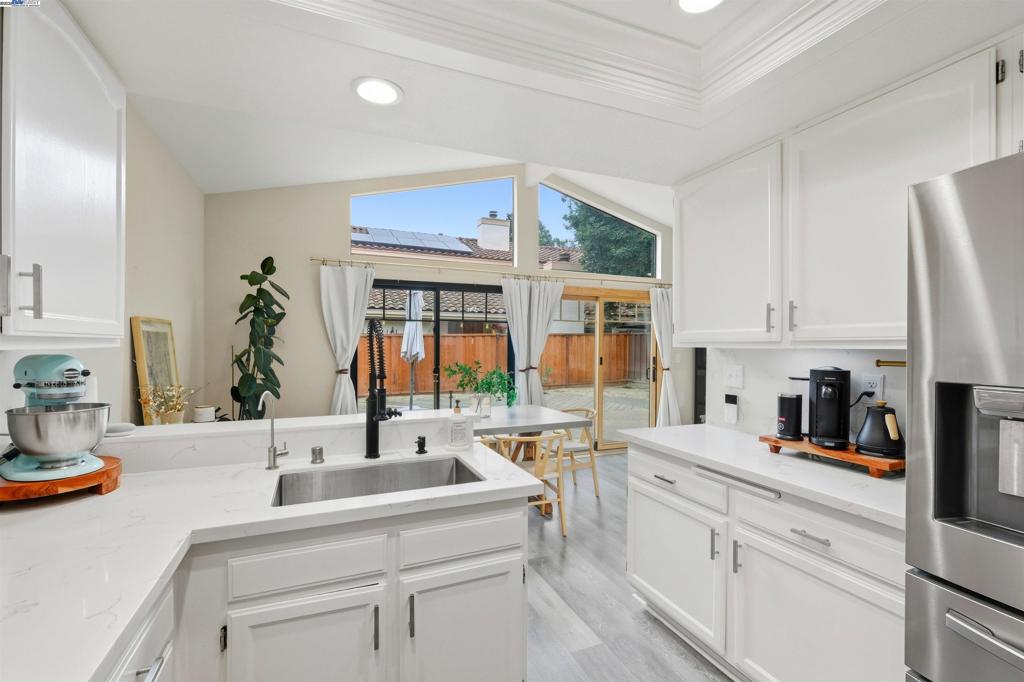 PONDEROSA VILLAG - Residential