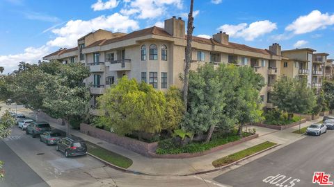 Photo of 8642 Gregory Way #202, Los Angeles, CA 90035 (MLS # 26655273)