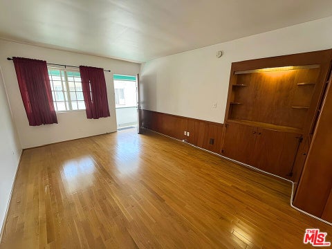 Photo of 143 N Hamilton Drive #F, Beverly Hills, CA 90211 (MLS # 26958561)