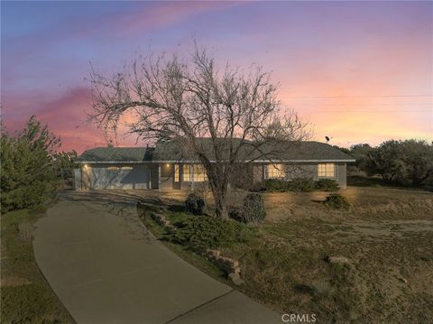 Photo of 7847 Braceo St, Hesperia, CA 92344 (MLS # IG26027760)