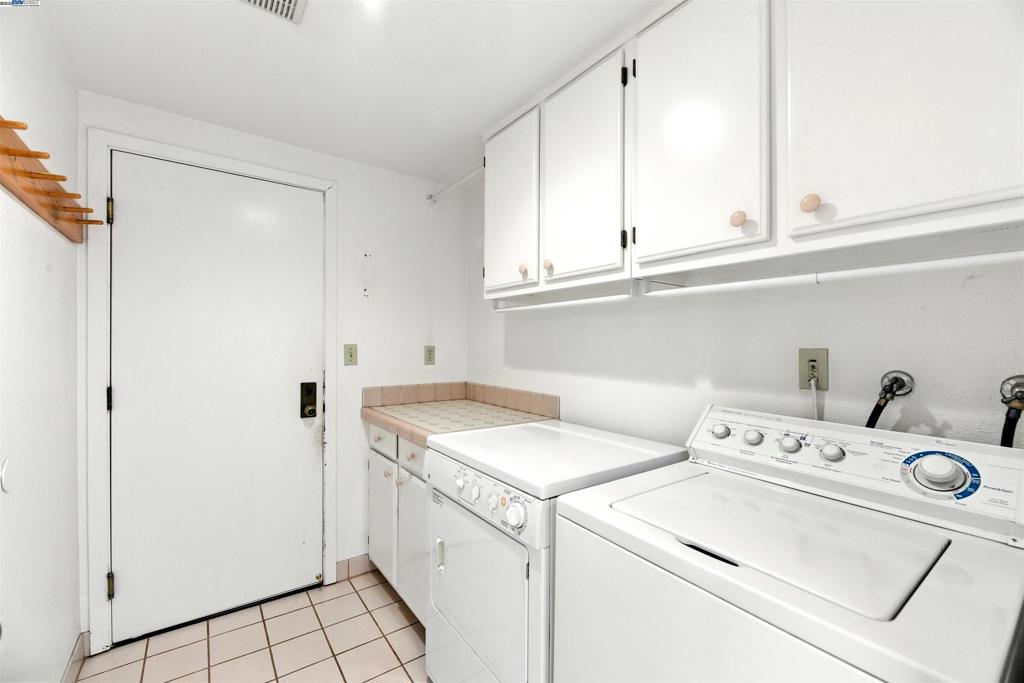 ANTELOPE HILLS - Residential