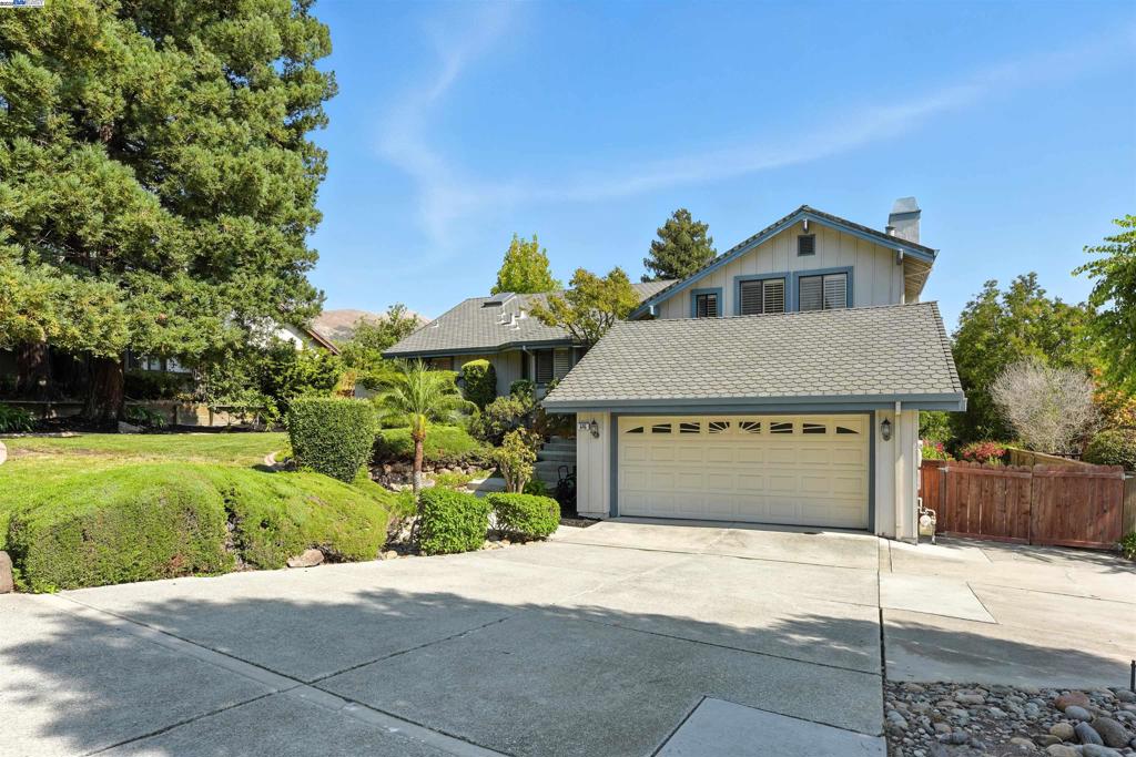 ANTELOPE HILLS - Residential