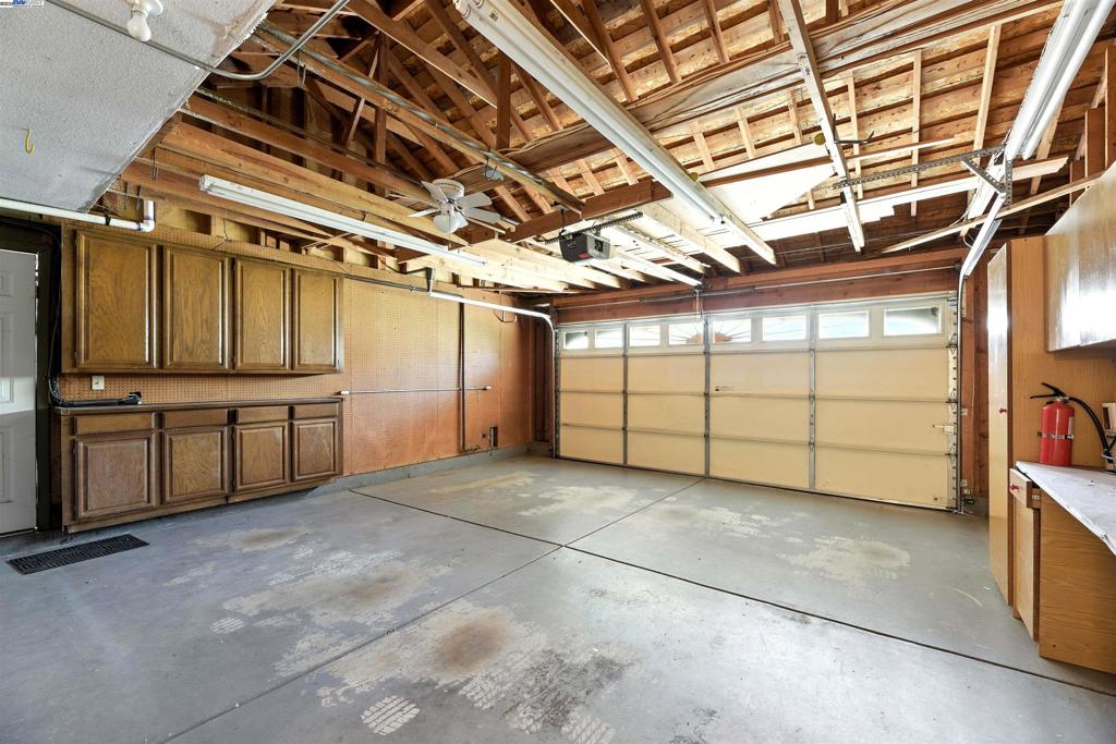 ANTELOPE HILLS - Residential