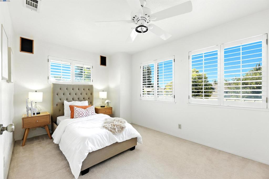ANTELOPE HILLS - Residential
