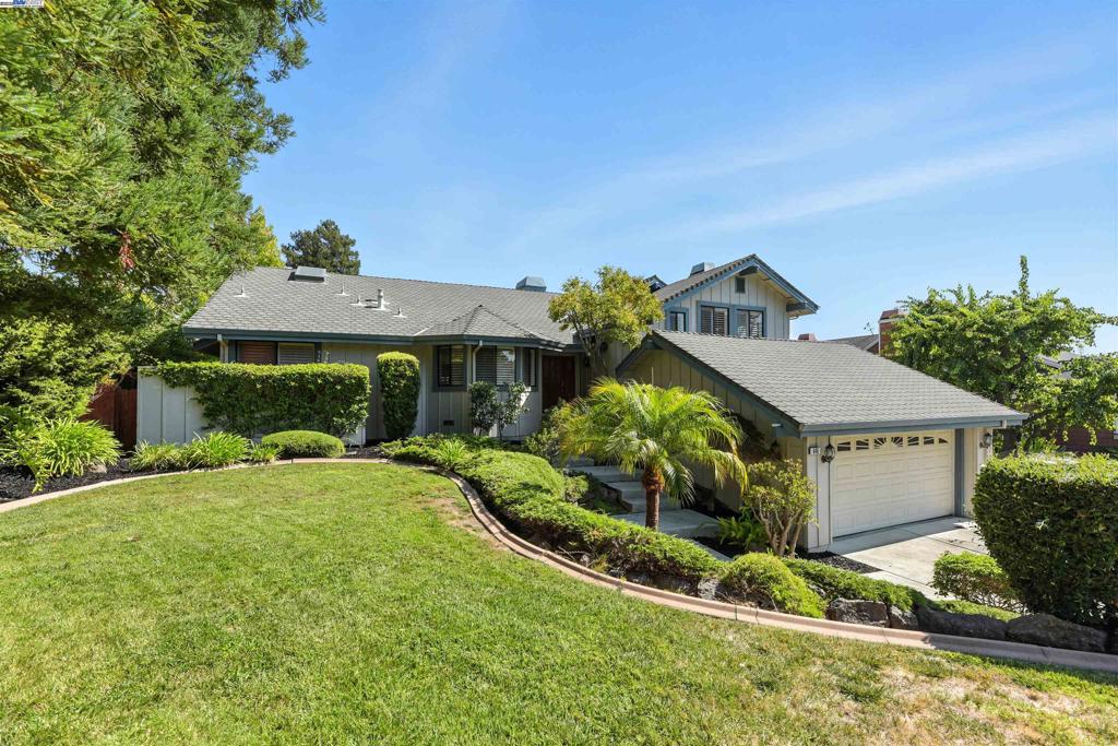 ANTELOPE HILLS - Residential