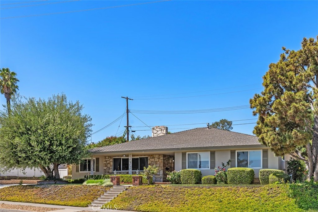807 Dorothy Lane
