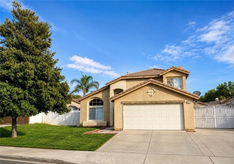 Photo of 926 Hardwick Ave, Beaumont, CA 92223 (MLS # CV26139866)
