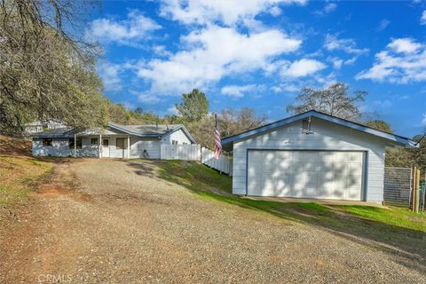Photo of 5064 Mykleoaks, Mariposa, CA 95338 (MLS # MP25265794)
