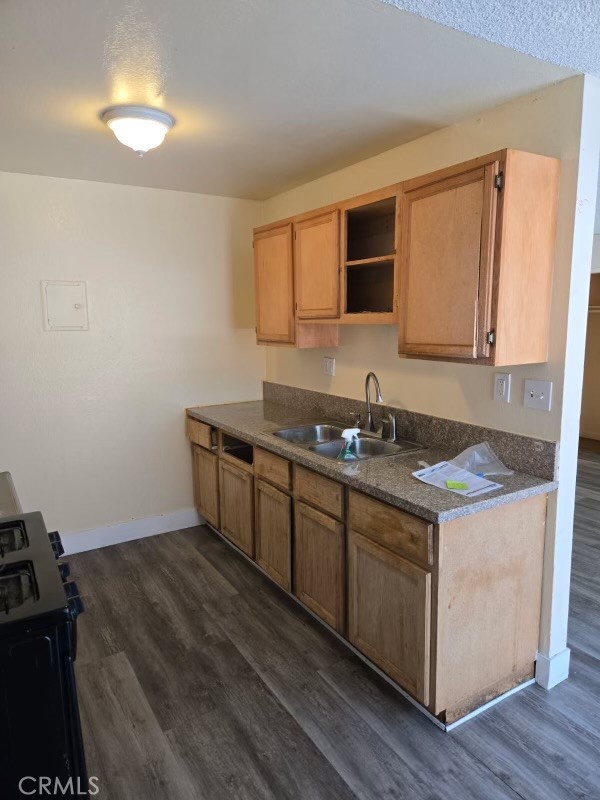 Opportunity to fix & live in it or rent it out or flip it for a profit .Fixer Upper, priced for sale,$50k less than the market value, 2 beds 1 Bath, 2 parking spaces.
