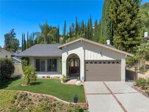 Photo of 11549 Baird AVE, Porter Ranch, CA 91326 (MLS # SR26135787)