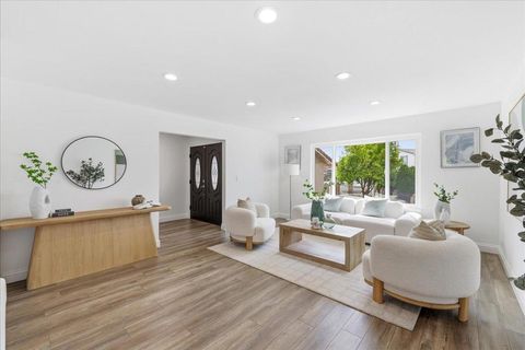 Photo of 2078 Admiral Pl Pl, San Jose, CA 95133 (MLS # ML82041403)