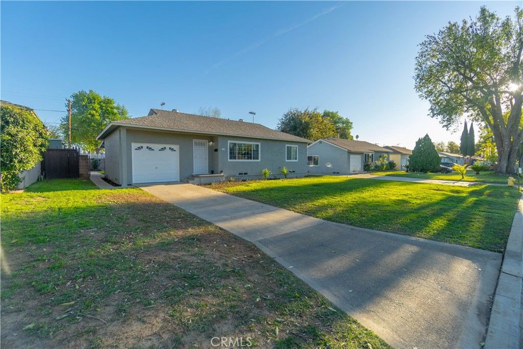 Photo of 7796 Sycamore Ave, Riverside, CA 92504 (MLS # IG26011276)