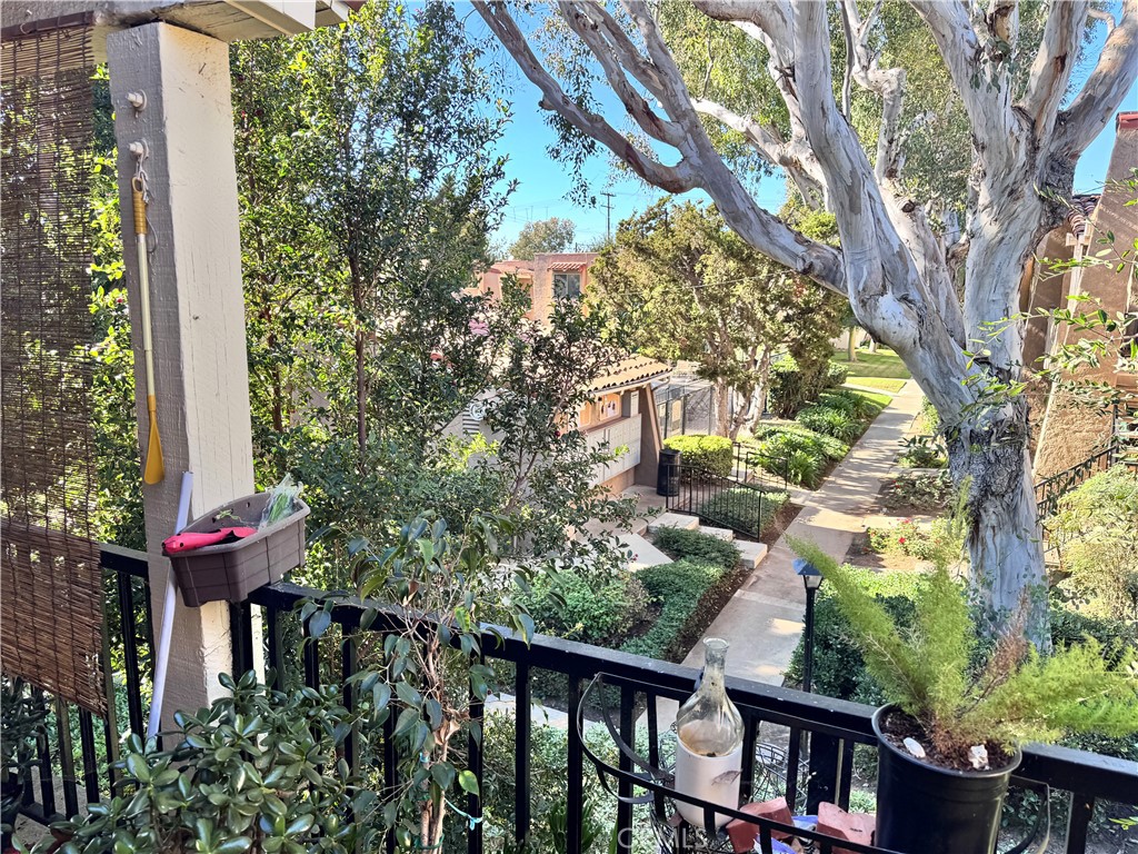 13722 Red Hill Avenue 52