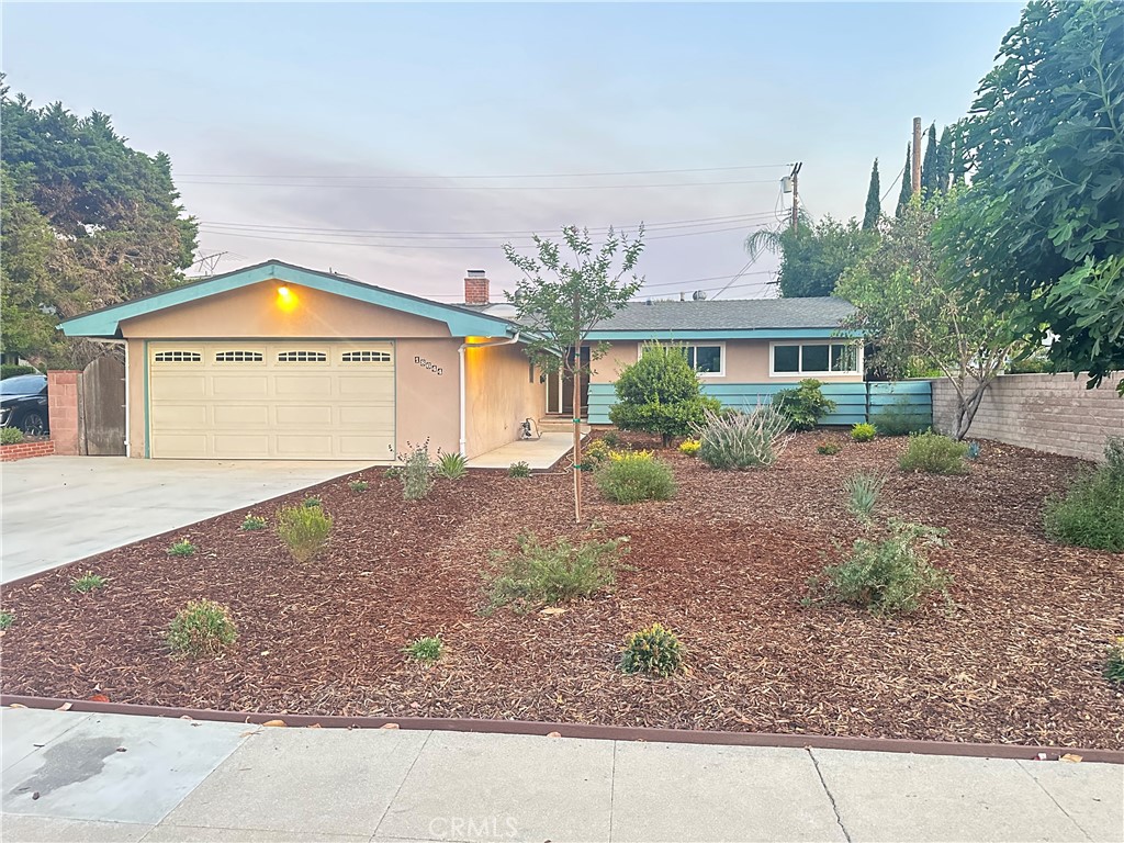 Tucked away on a quiet cul-de-sac in the heart of Northridge, this beautifully remodeled 3-bedroom, 2-bath home offers comfort, style, and convenience. Step inside to find soaring ceilings in the living room that create an open, airy feel, complemented by fresh paint and new vinyl windows throughout. The bright kitchen flows seamlessly into a cozy breakfast nook—perfect for casual dining or morning coffee.
Enjoy modern wood laminate floors throughout the home and two tastefully remodeled bathrooms. Window coverings are included for added comfort and privacy. The spacious driveway offers rare parking for up to 6 cars—ideal for guests or a multi-vehicle household.
Additional highlights include central air and heat, a spacious layout, and proximity to top-rated schools. Just minutes from CSUN, local restaurants, grocery stores, and public transportation, this home places you near everything Northridge has to offer.
Don’t miss your chance to lease this move-in ready gem in a prime location!
