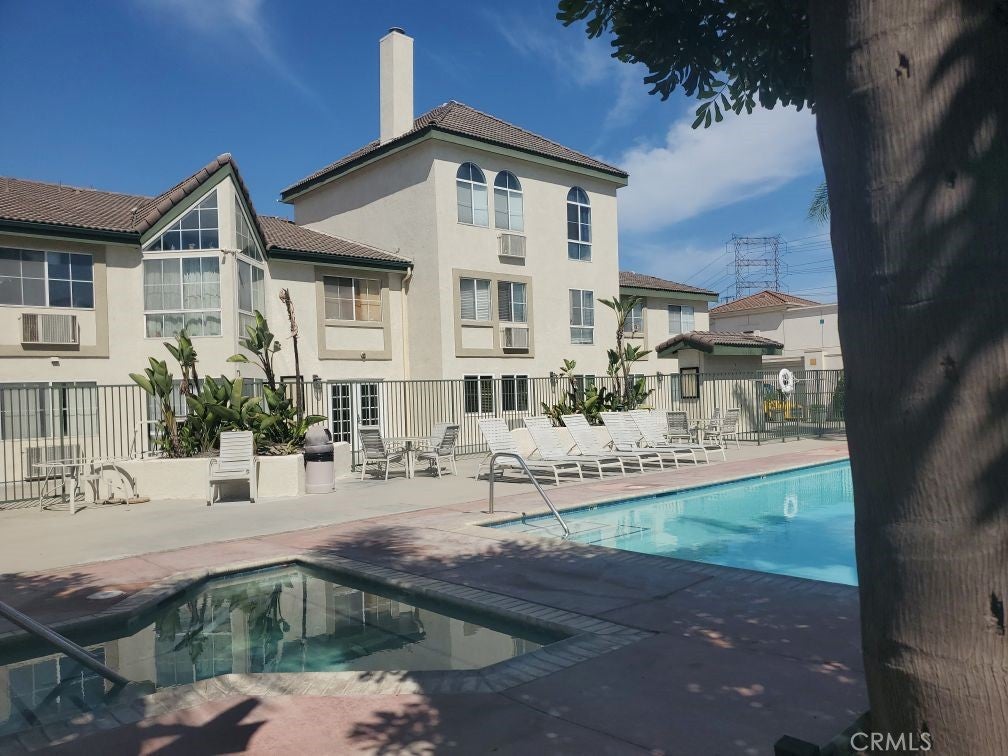 15000 Downey 273