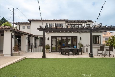 Photo of 901 Pacific Avenue, Manhattan Beach, CA 90266 (MLS # SB26062503)