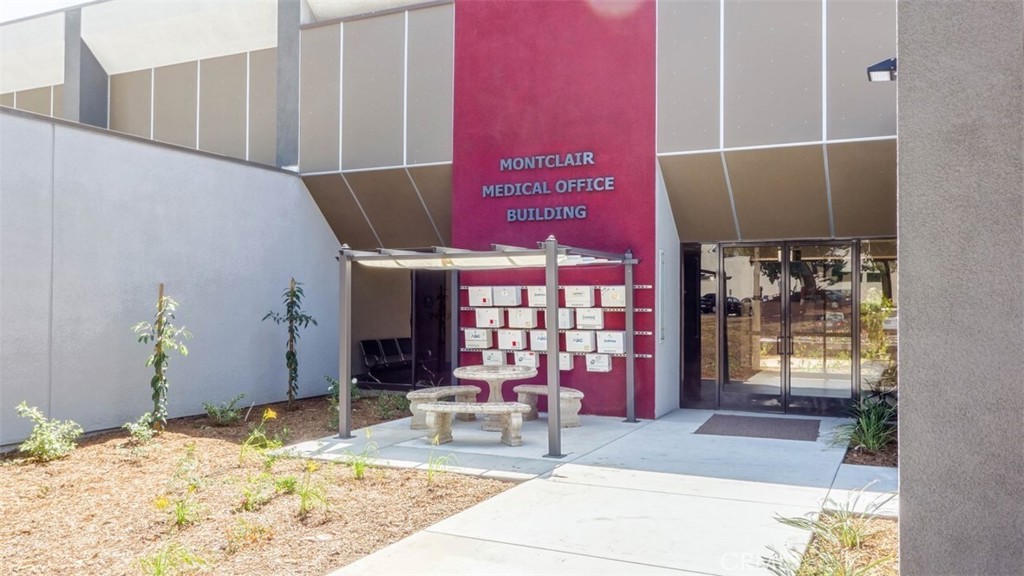 4950 San Bernardino St 216