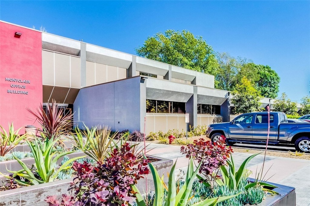 4950 San Bernardino St 216