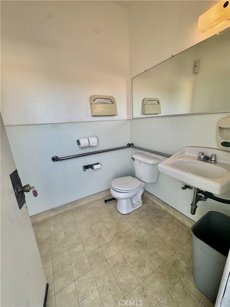 1815 Lomita Boulevard